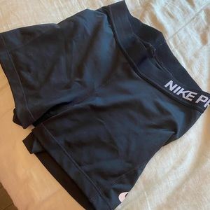 Nike pro